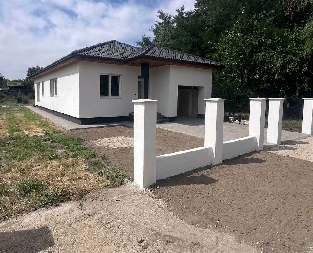 Új építésű családi ház a Lapály utcában, külső kép